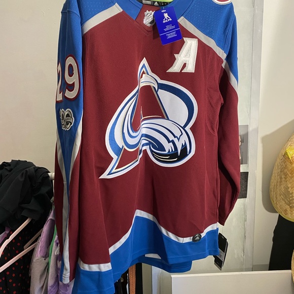 Men's Colorado Avalanche Nathan MacKinnon Burgundy Breakaway Player Jersey - Picture 3 of 11